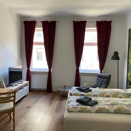 Studio & Apartments Near Reumannplatz Vienna Esterno foto