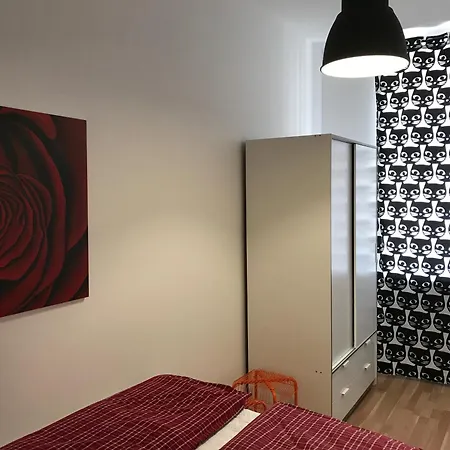 Studio & Apartments Near Reumannplatz Vienna Esterno foto