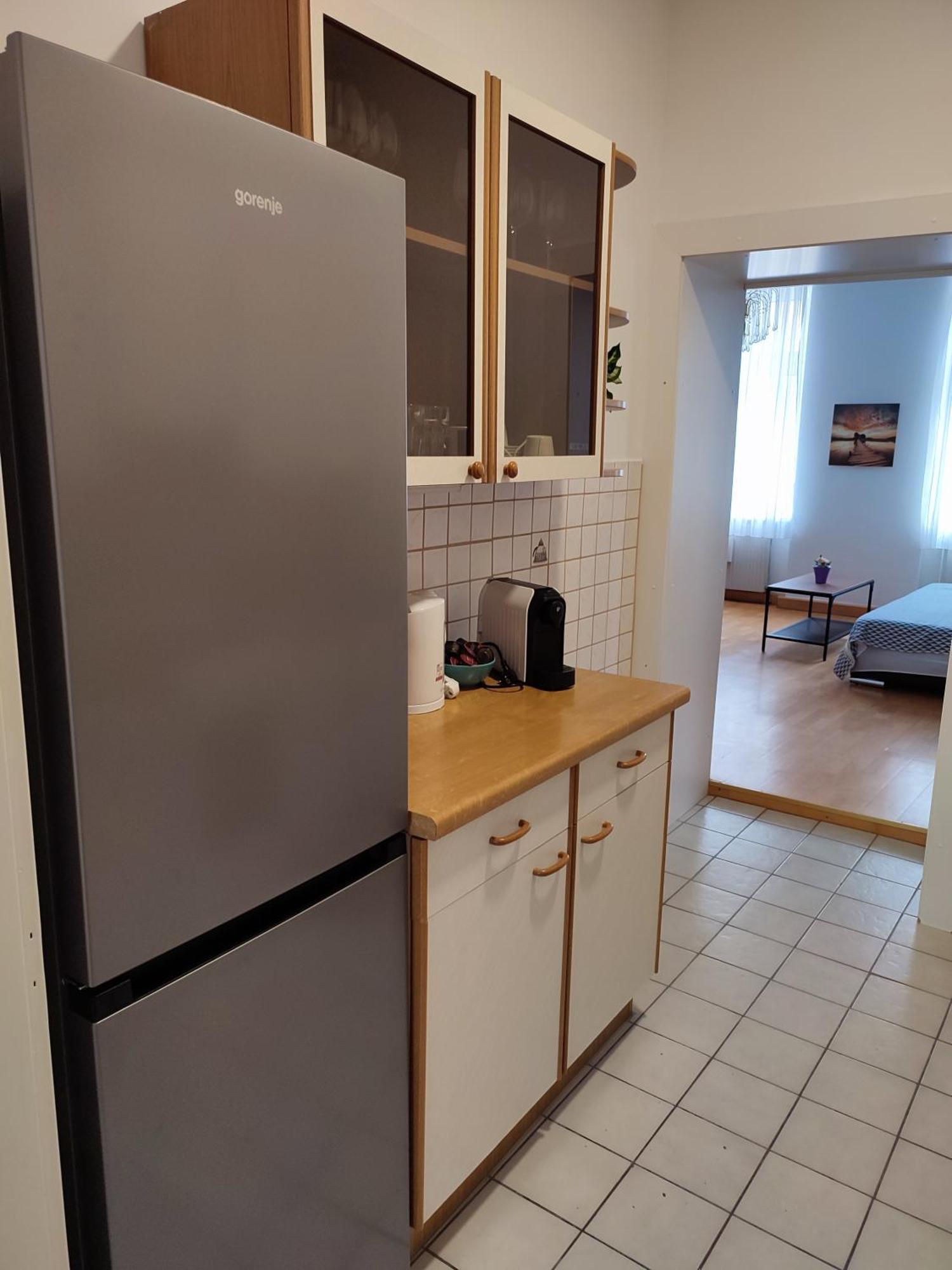 & Near Reumannplatz Appartement
