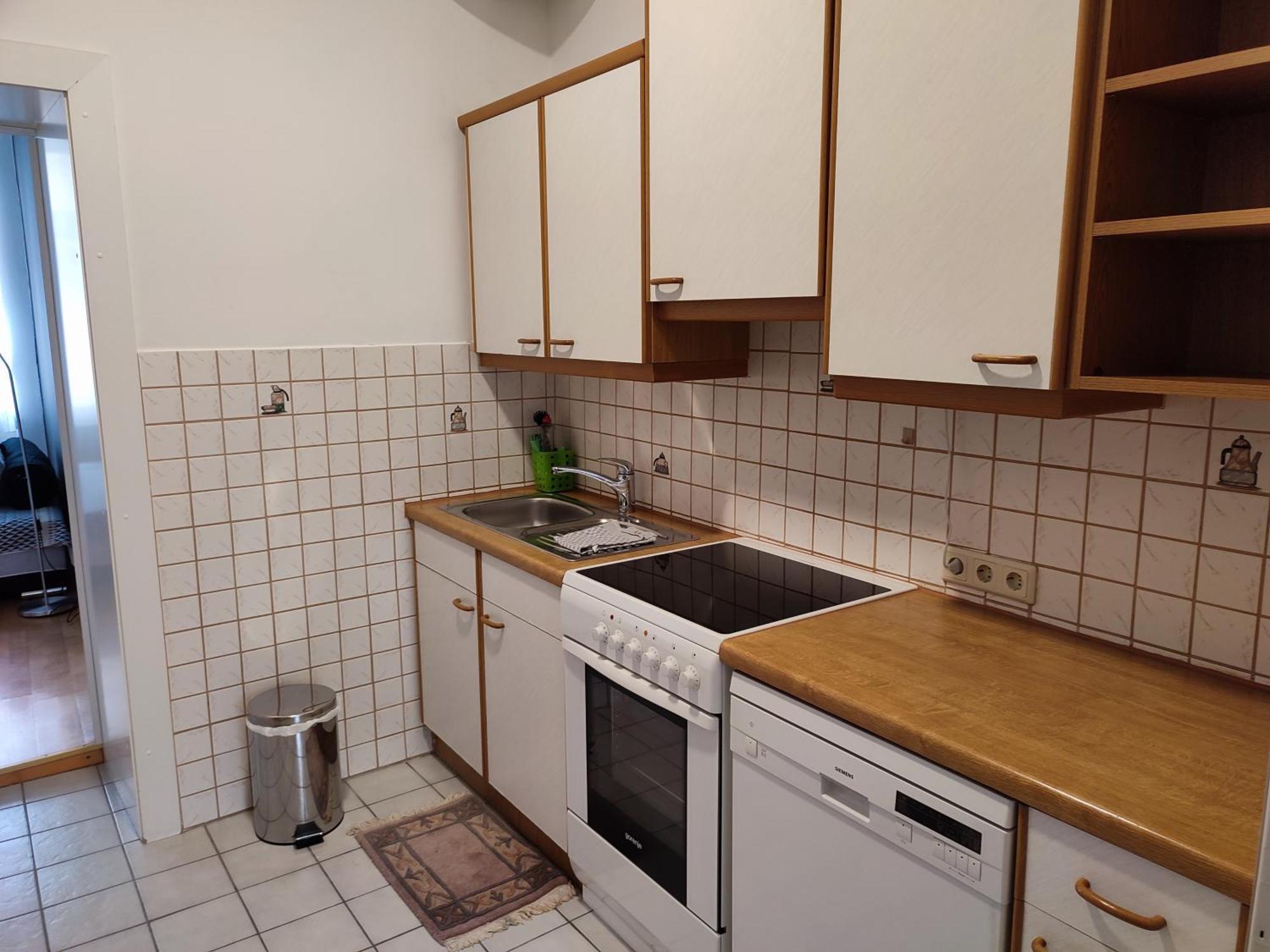 & Near Reumannplatz Appartement