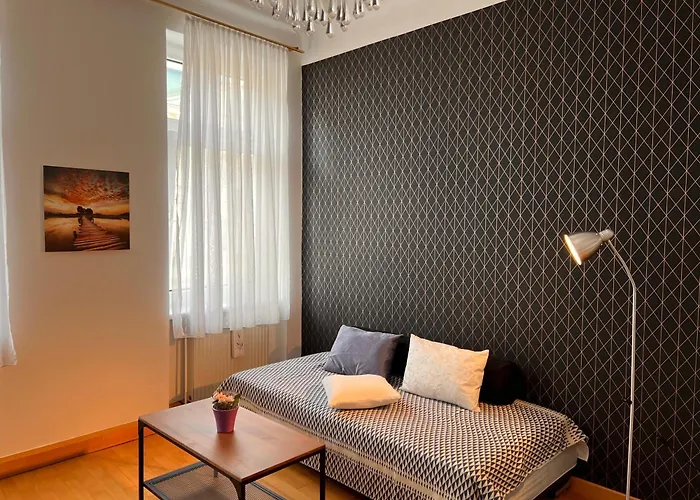 Studio & Apartments Near Reumannplatz