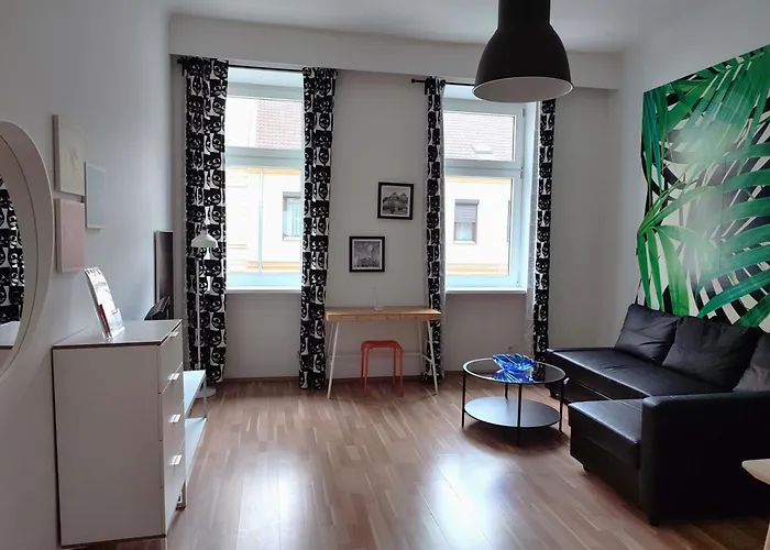 Studio & Apartments Near Reumannplatz