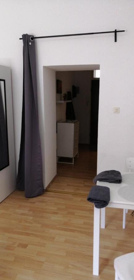 & Near Reumannplatz Apartament Wiedeń